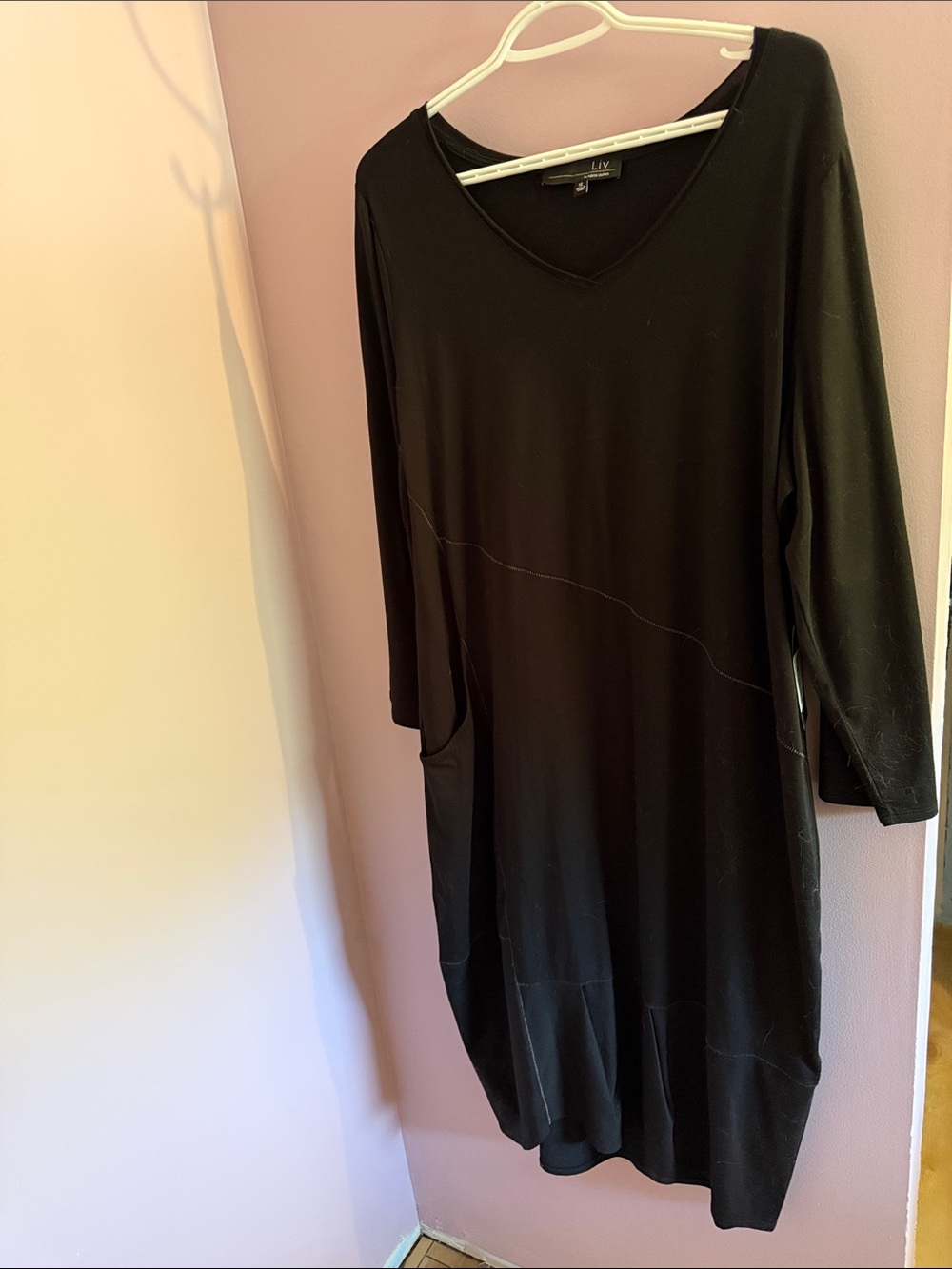 Liv by Habitat Black Long-Sleeve V-Neck Dress
